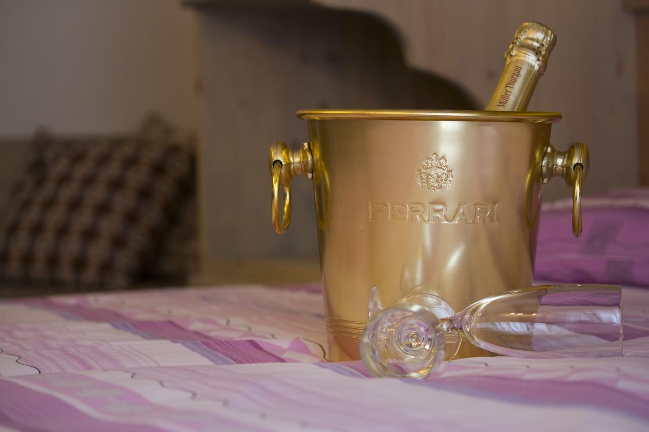 Hotel Lory Пінцоло Екстер'єр фото